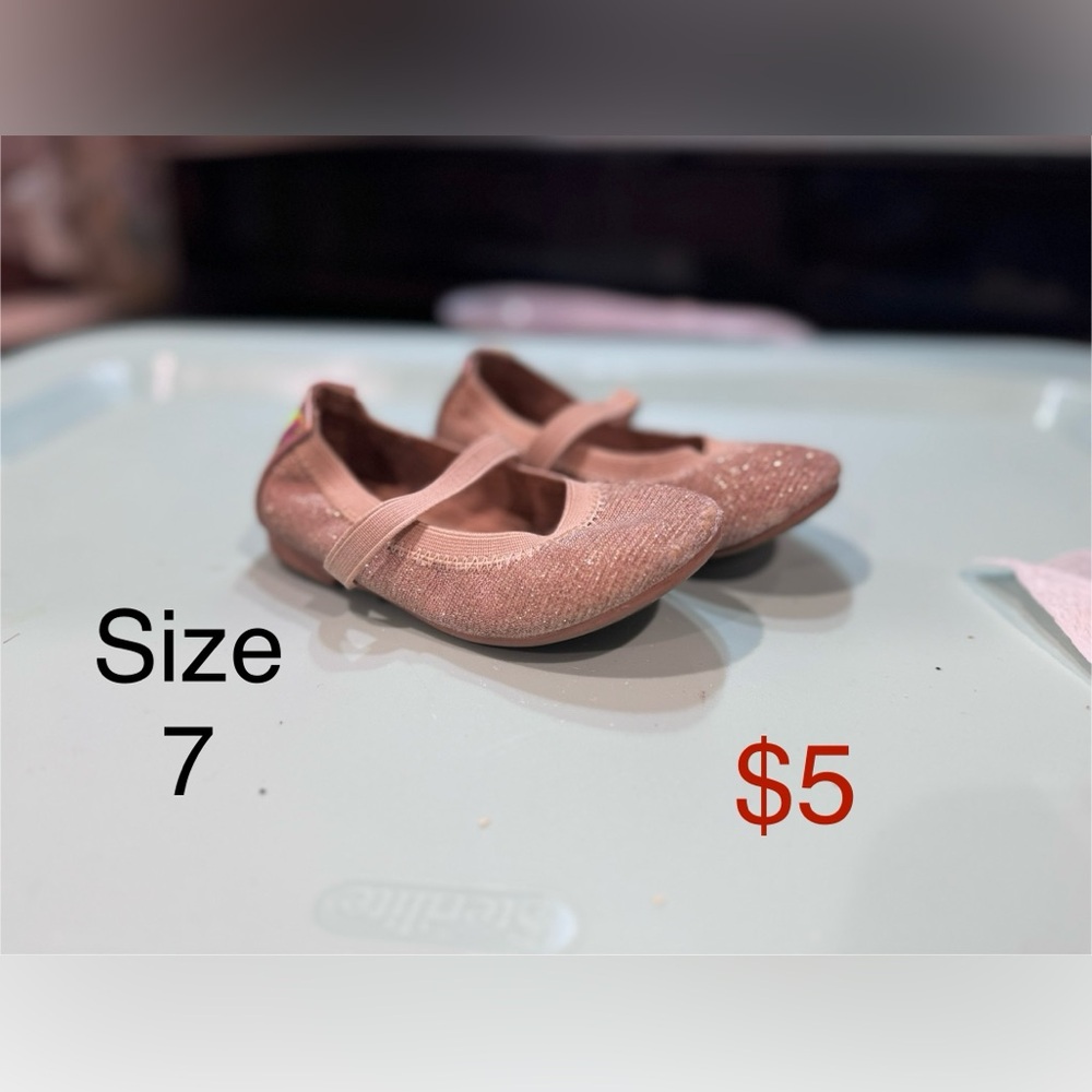Pink flats